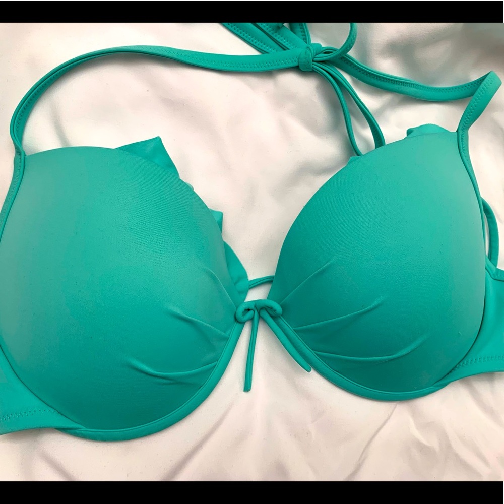 34DD VS Swim